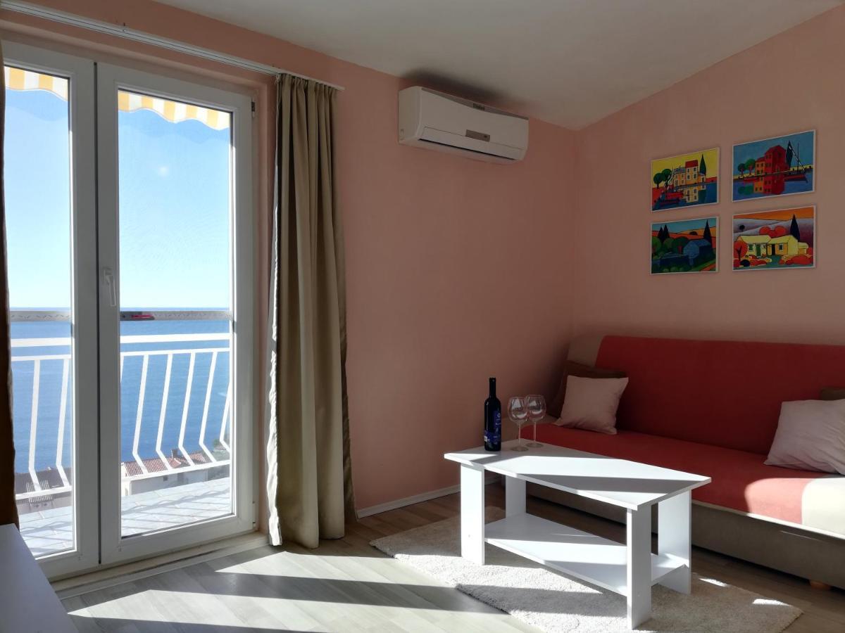 Your Place In Apartment Primošten